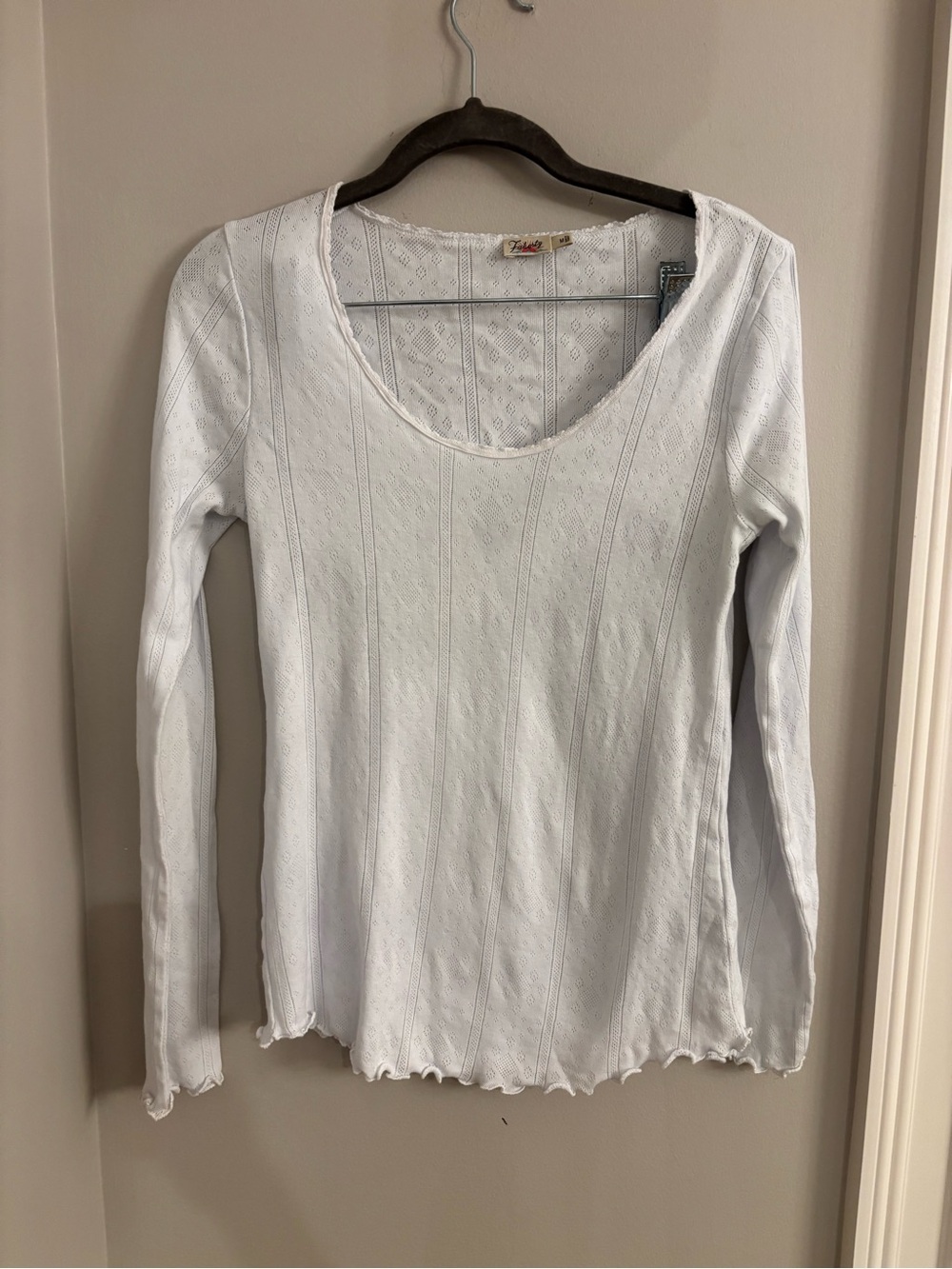 Faherty White Scoop Neck Long Sleeve Tee